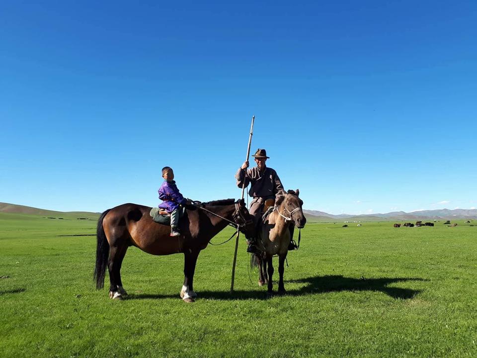 nomade-mongolie-8-lacs Famille nomade